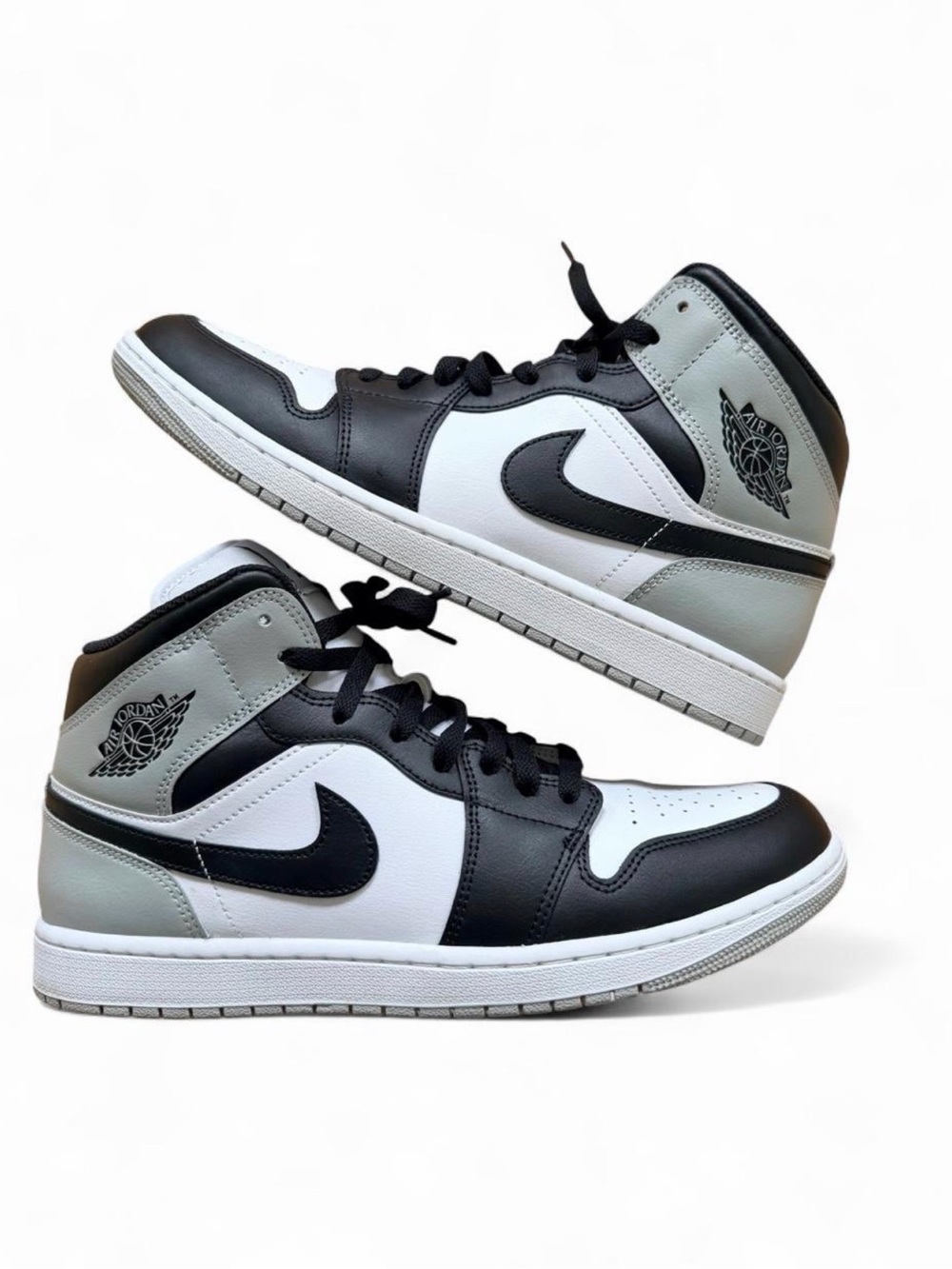 Air Jordan 1 Mid “Barons Black White Insole Mid-Top Sneakers